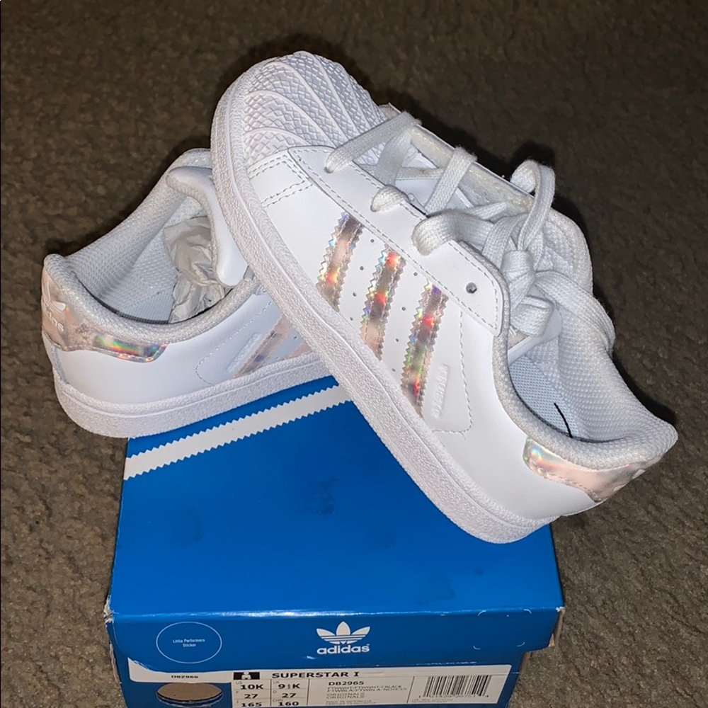 Adidas superstar’s toddler size
